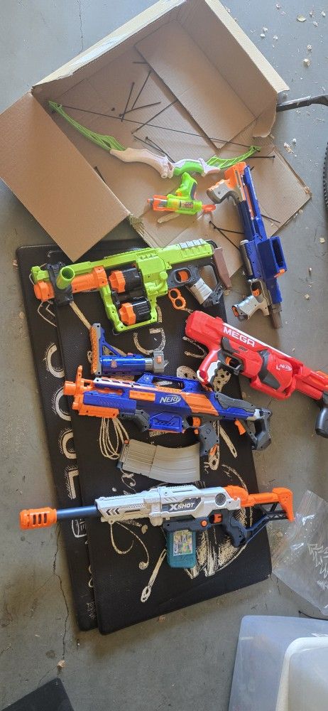 Nerf Guns Lot