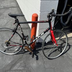 Fuji Road Bike Size 58’ 