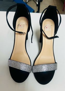 Woman’s dress shoes size 7 1/2 new