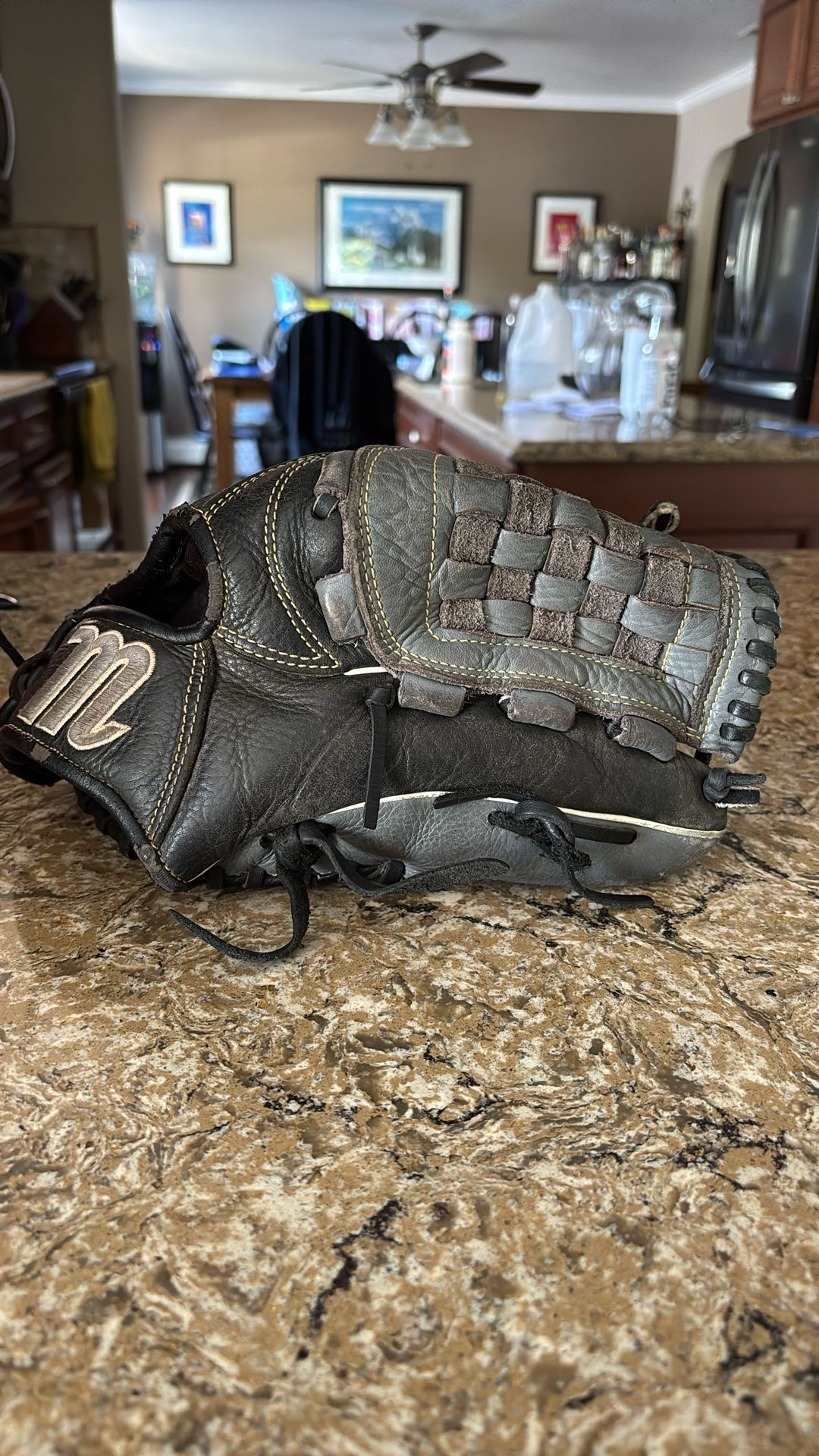 Marruci Baseball Glove