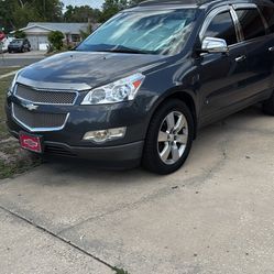 2010 Chevy Traverse XLT
