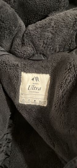Clothes size 7 and 7/8