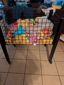 3x3 basket with toys