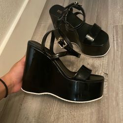 Micheal Kors Wedges
