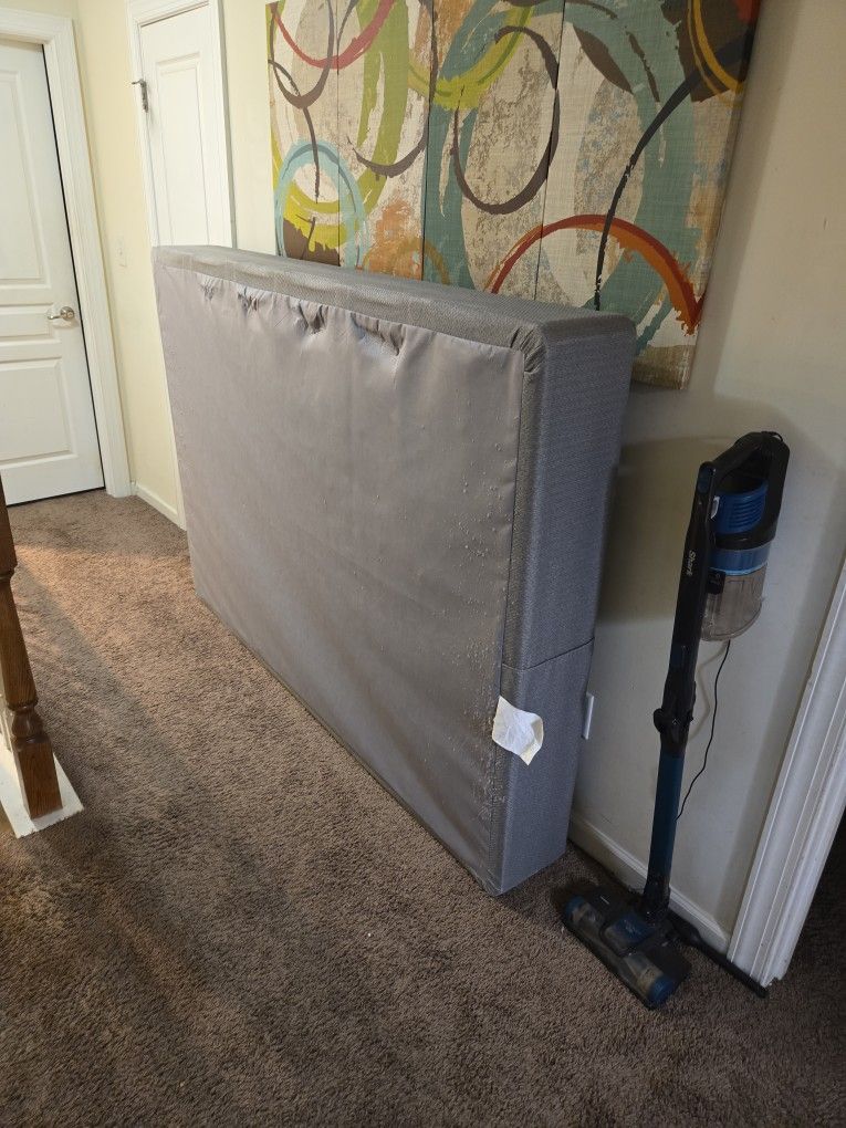 FREE Full Size Boxspring