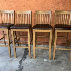 4 Tall chairs