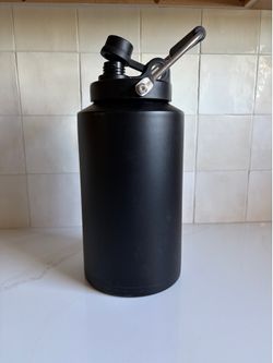 Gallon Water Jug, Insulated with Handle. Black. Holds 128 ounces.