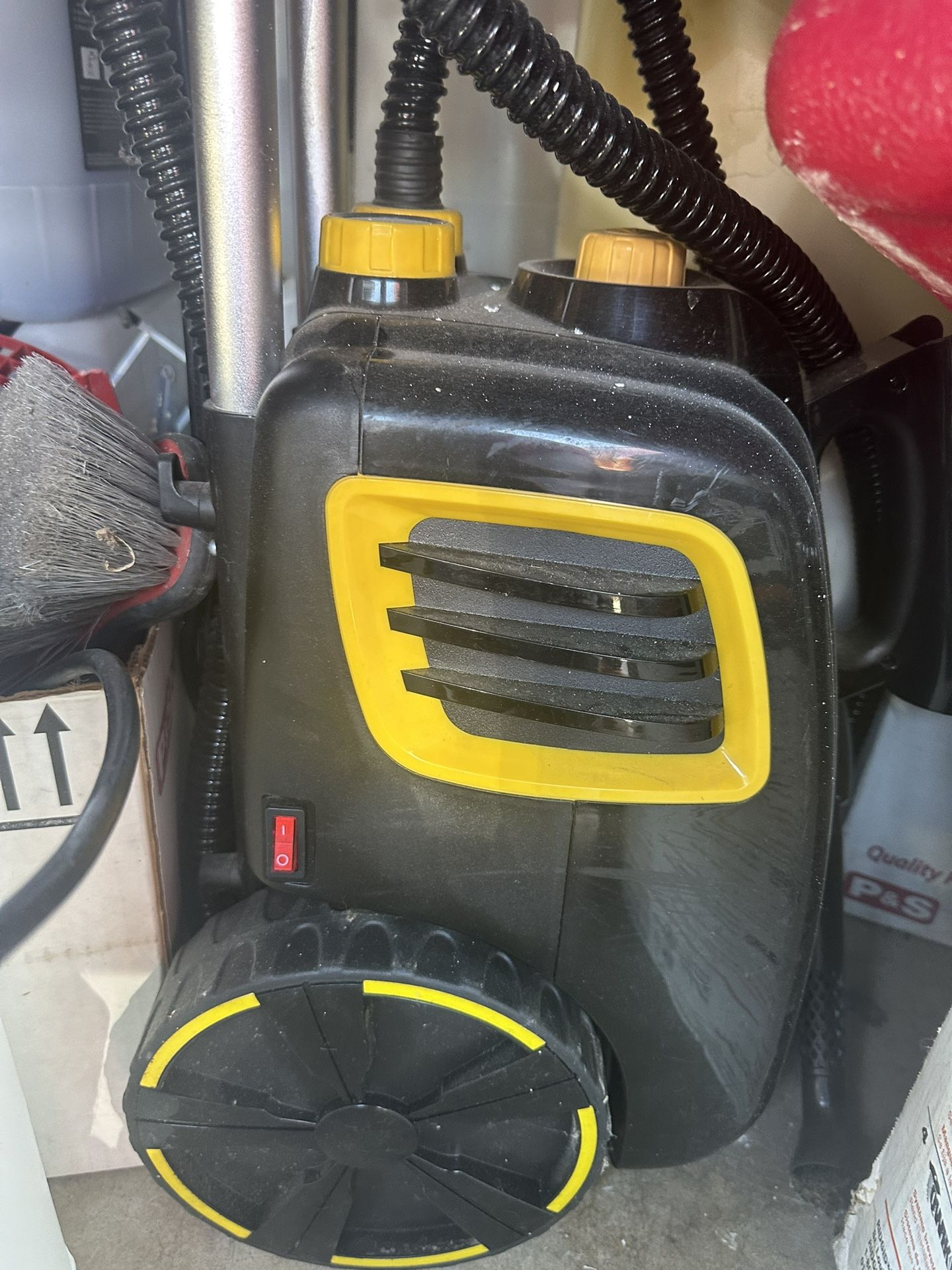McCulloch MC1385 Deluxe Canister Steam Cleaner