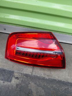 AUDI A8 LED TAILLIGHT 2018-2019-2020-2021-2022
