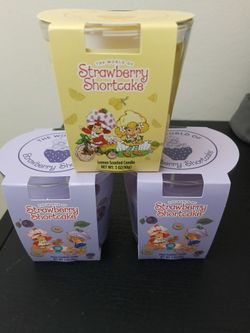 Strawberry shortcake candles