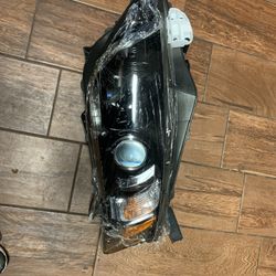 2012 Lexus Head Lamp Assembly 
