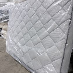 BIG SALE💥King Mattress Sealy 💥