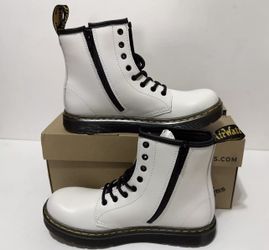 NEW Dr. Martens Kids Leather Boots