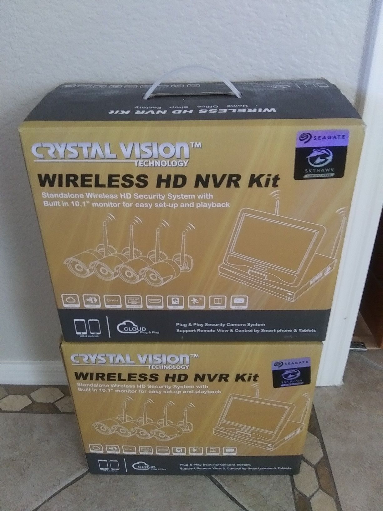 BRAND NEW Crystal Vision Wireless HD NVR Security System - 4 Cameras & Monitor