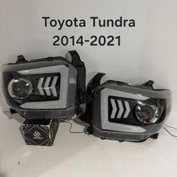 Toyota Tundra 2014-2021 Headlights 