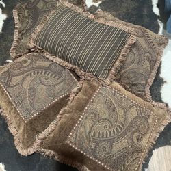 Decorating Pillows For Sofas 