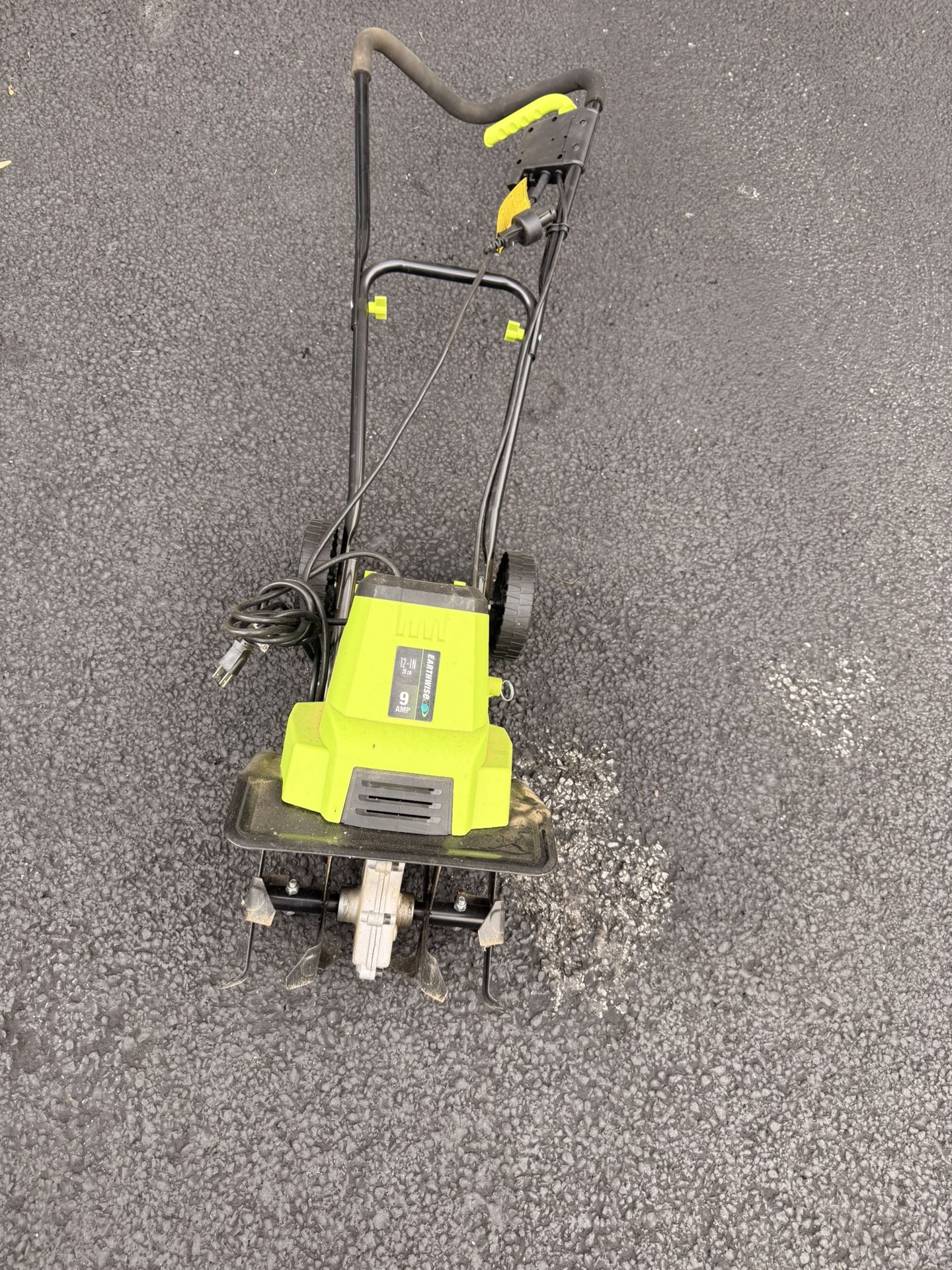 Earthwise 12" Corded Electric Tiller / Cultivator with 120V, 60Hz, 9 Amp