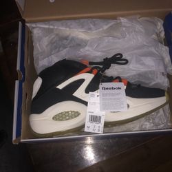 Reebok Questions Size 12 DEADSTOCK NEVER WORN BOX INCLUDED