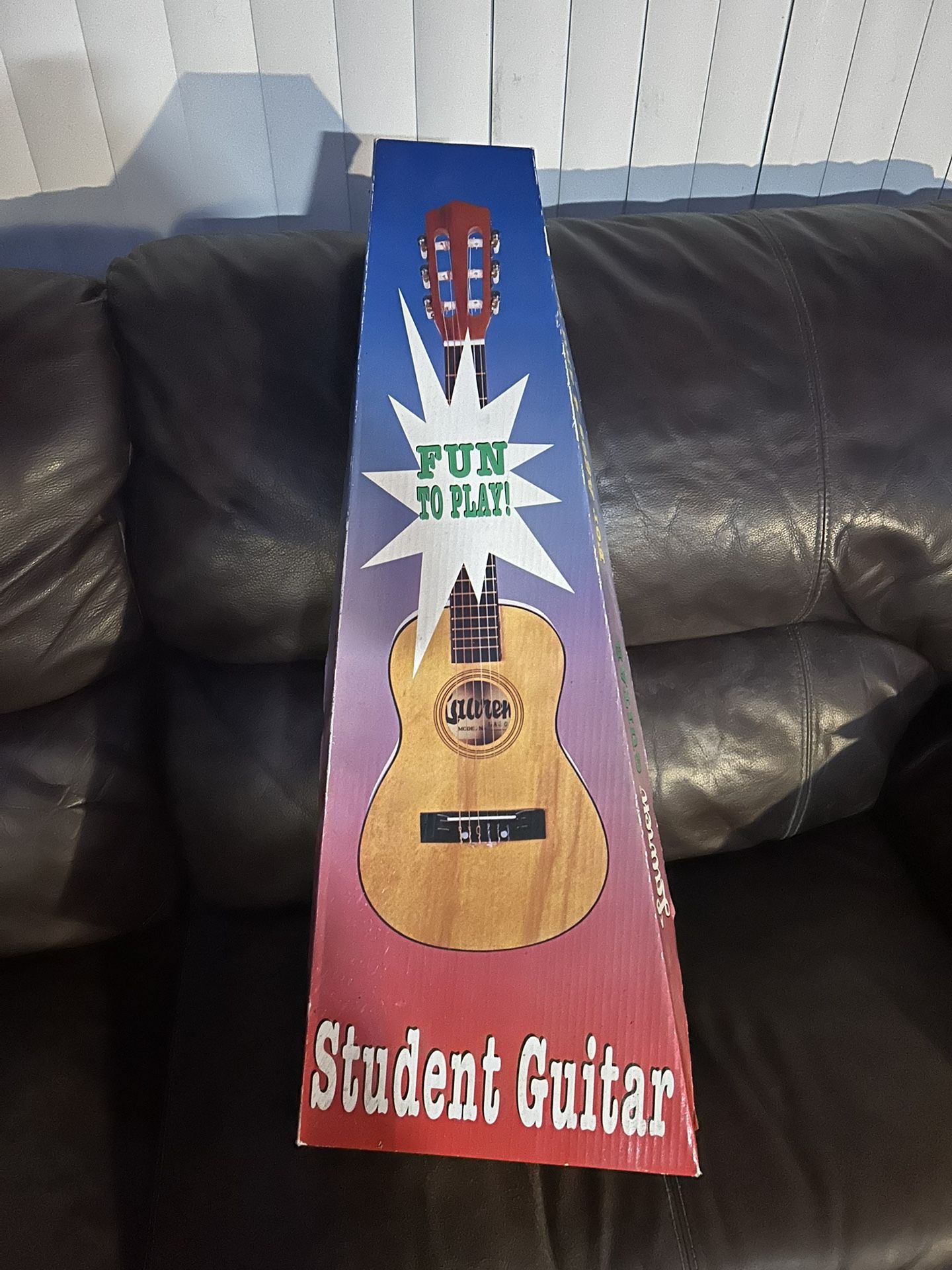 LAUREN GUITAR