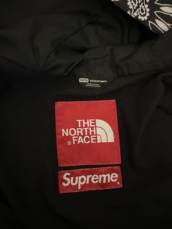 Supreme the northface bandana jacket for Sale in Diamond Bar, CA