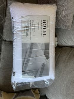 Members mark pillows