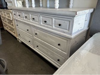 7-Drawer Distressed White Dresser