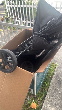 BabyTrend Stroller/Car seat combo