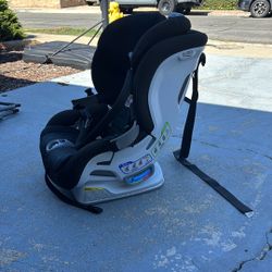 Britax Boulevard ClickTight Car Seat