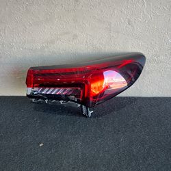(667) 21-23 Buick Envision Right Taillight Taillamp 2021 2022 2023