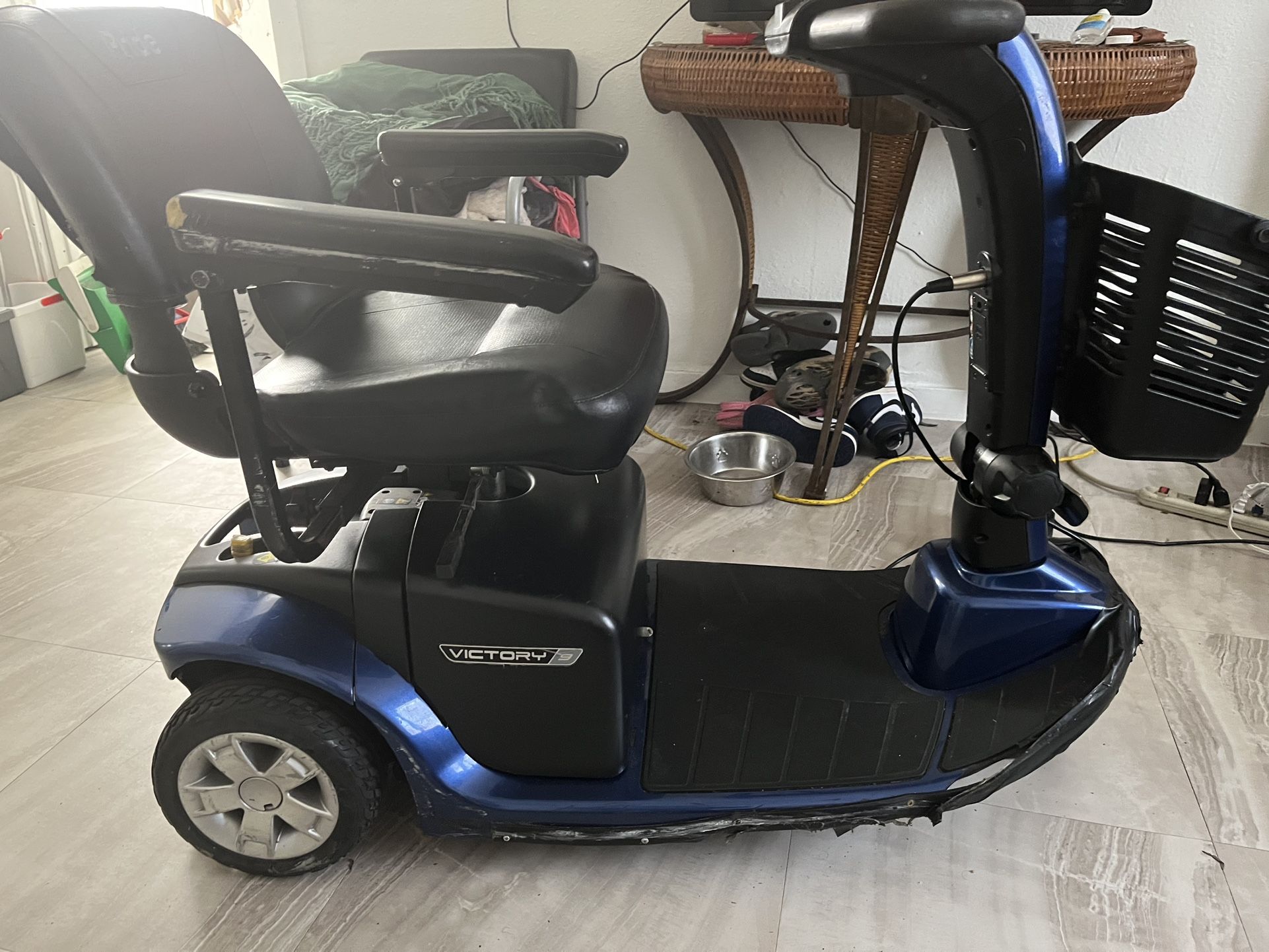 Pride Victory 9 Mobility Scooter – $400 OBO