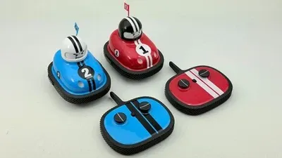 SHARPER IMAGE ROAD RAGE REMOTE CONTROL BUMPER CARS WITH EJECTOR SEAT
