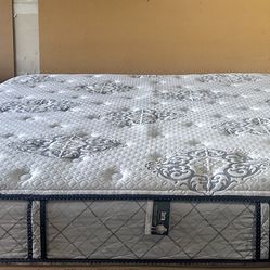 King Size Mattress (Colchon King Size)