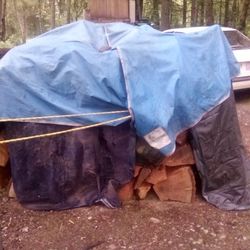 FULL CORD OF SPLIT FIREWOOD