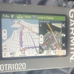 Garmin dezl 1020 trucker gps brand new in box
