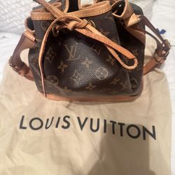 AUTHENTIC LOUIS VUITTON PETIT NOE