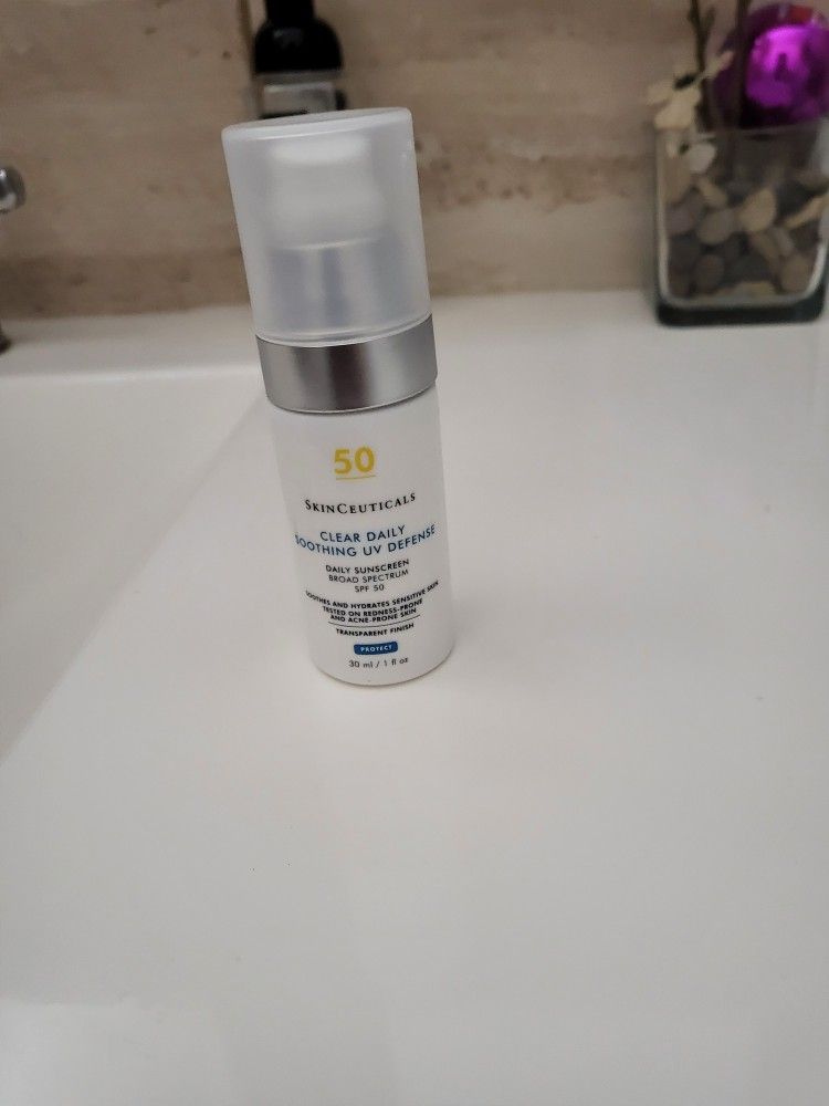 SkinCeuticals Clear Daily Soothing UV Defence SPF 50