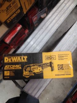 DEWALT 20V OSCILLATING MULTI TOOL
