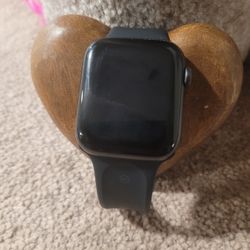 Apple Watch With Charger