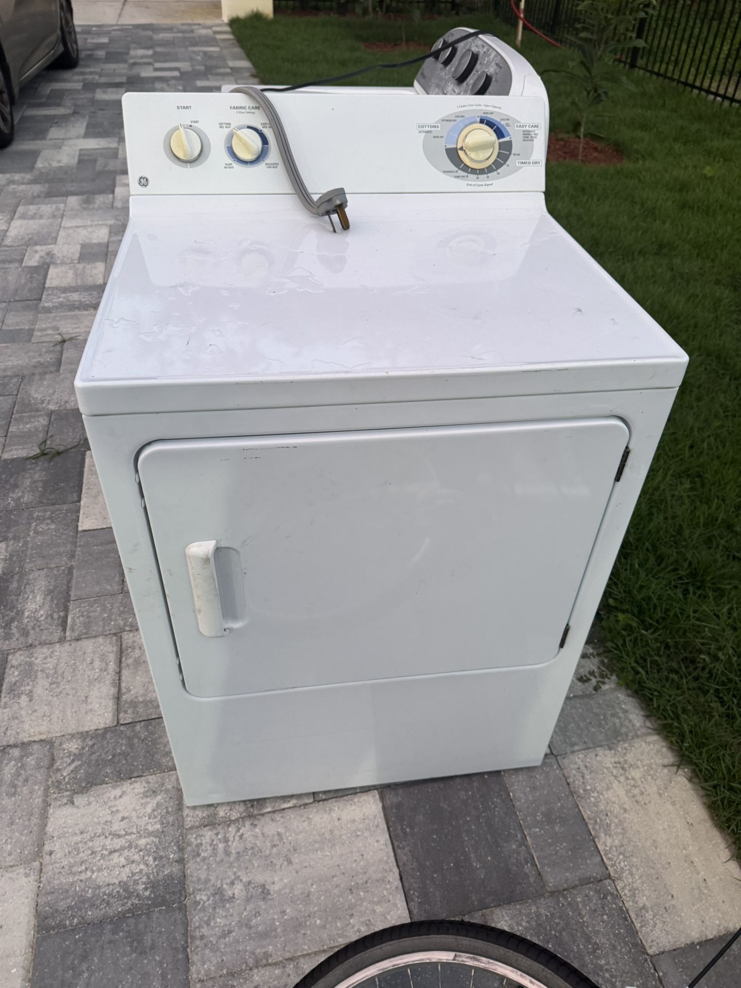 Washer And Dryer Only 50$