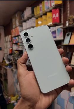 𝚂𝚊𝚖𝚜𝚞𝚗𝚐 𝙶𝚊𝚕𝚊𝚡𝚢 𝚂23 Plus