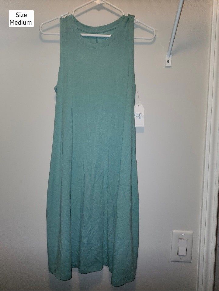 Women's Size Medium Dresses