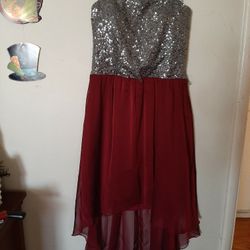 Silver Sequins Strapless Dress With Beautiful Chiffon. Size M (ladies Or Teen)