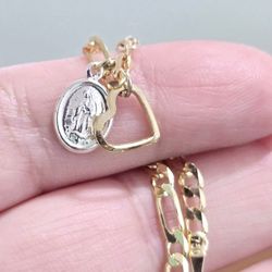 14k gold plated baby virgen bracelet. Pulsera de bebé. 