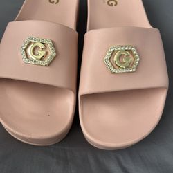 GUESS SANDALS