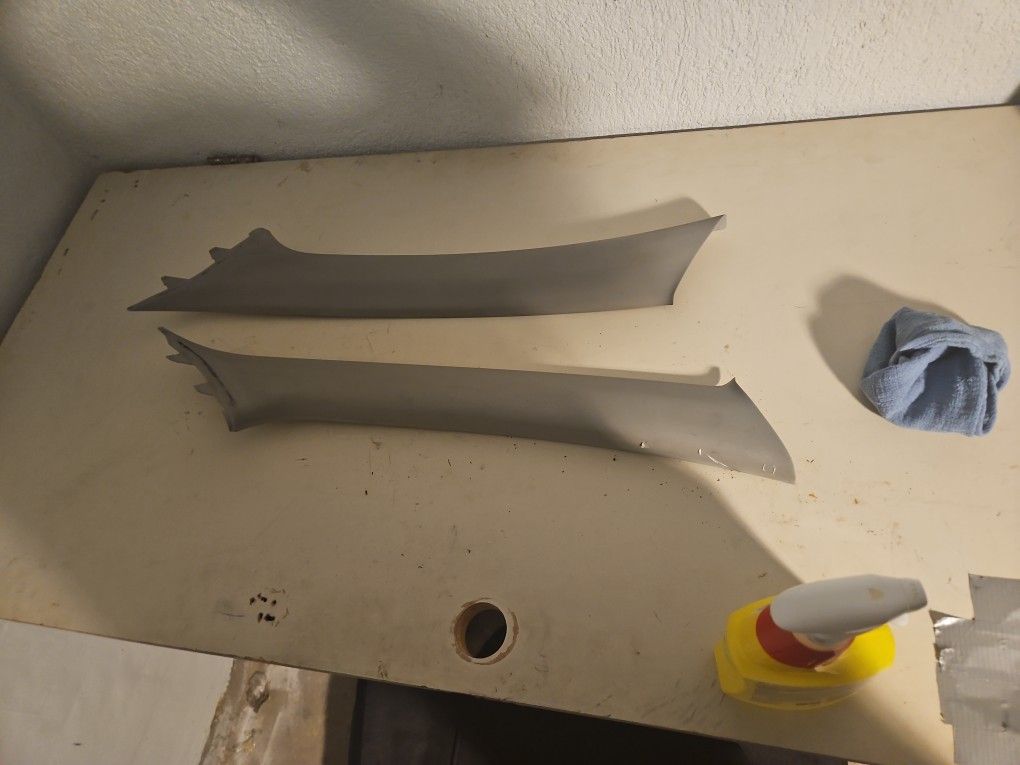 2003 Acura RSX pair of interior A pillar trim panels