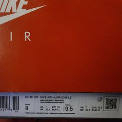 Brand New Nike air huarache LE