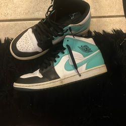  Air Jordan 1 Mid