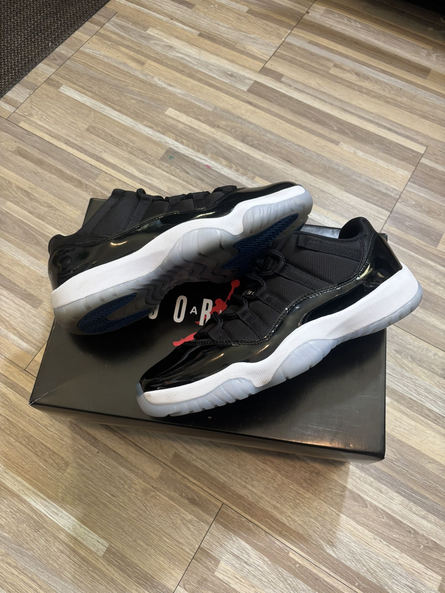 Jordan 11 Spacejam