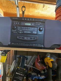 SHARP PORTABLE DISC/tape player