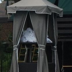 Frontgate Pool Caddy